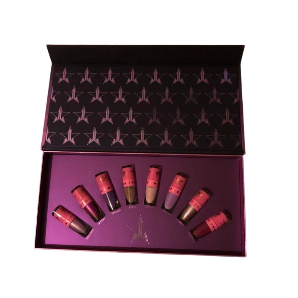 Jeffree Star Queen Bich 
8 piece Mini Velour Liquid Lipstick Set